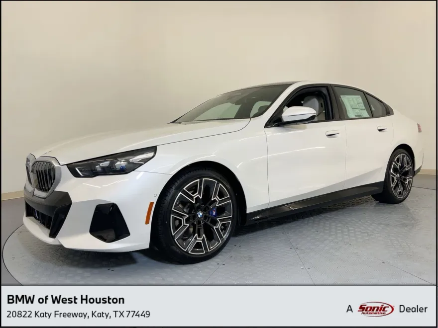 2026 Bmw 530i Sedan photo 1