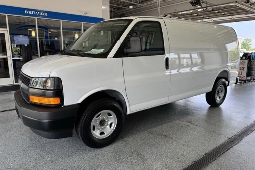 2025 Chevrolet Express Cargo 2500 Van photo 1