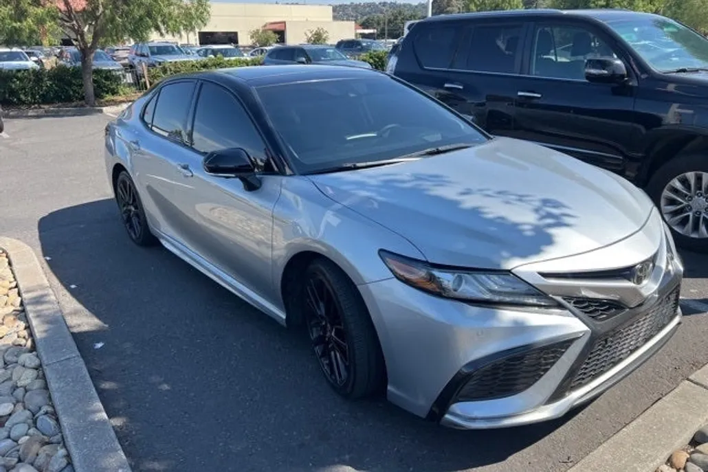 2023 Toyota Camry XSE V6 photo 1