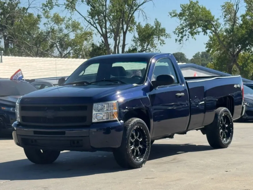 2010 Chevrolet Silverado 1500 Work Truck photo 1