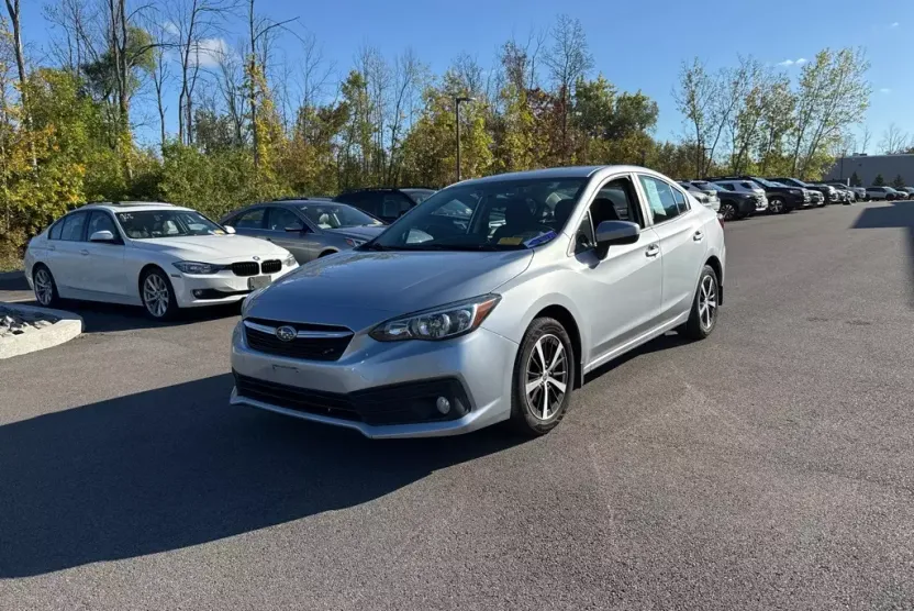 2020 Subaru Impreza Premium photo 1