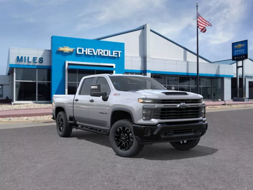 2026 Chevrolet Silverado 2500HD Custom photo 1
