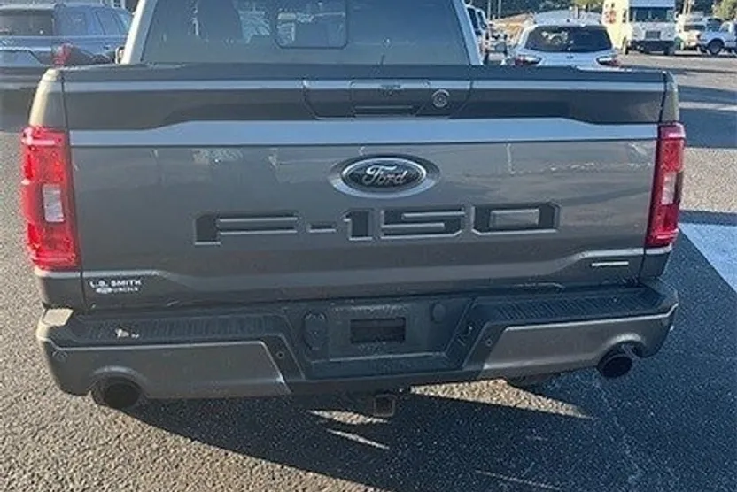 2022 Ford F-150 XLT photo 1