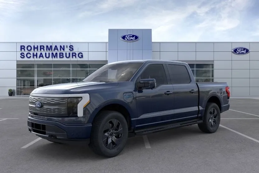 2025 Ford F-150 Lightning Lariat photo 1