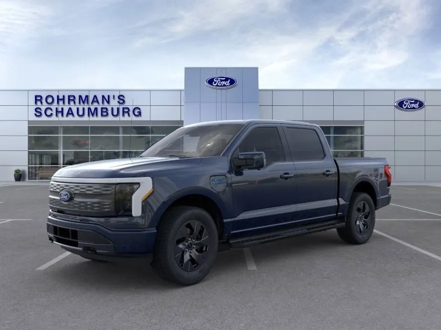 2025 Ford F-150 Lightning Lariat photo 1
