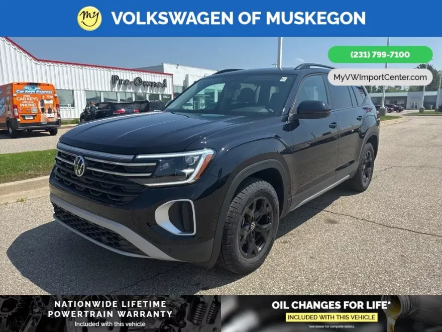 2025 Volkswagen Atlas Peak Edition SE photo 1