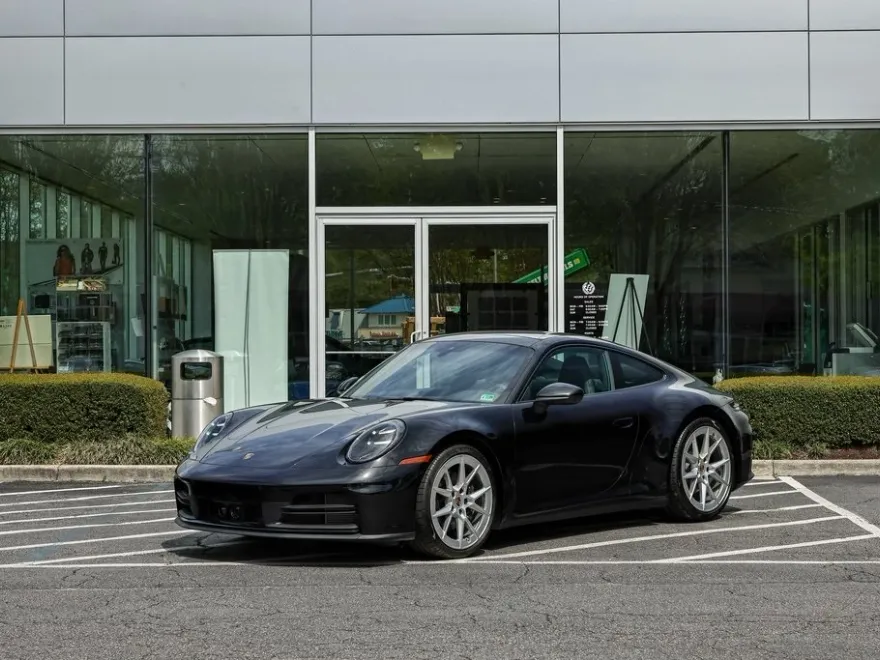 2025 Porsche 911 photo 1