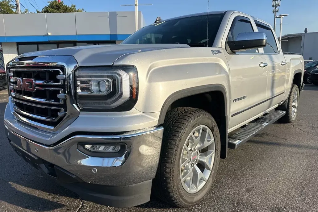 2018 Gmc Sierra 1500 SLT photo 1