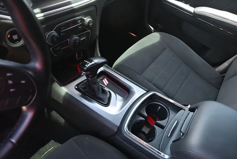 2020 Dodge Charger SXT photo 1