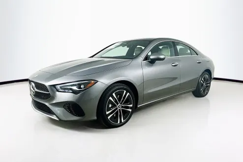 2025 Mercedes Benz CLA 250 4MATIC photo 3