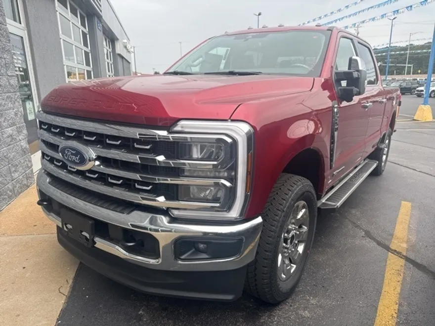2026 Ford F-250 Lariat photo 1