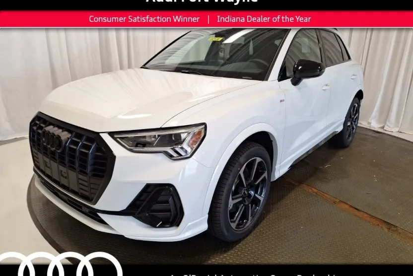 2025 Audi Q3 45 TFSI S line Premium photo 1