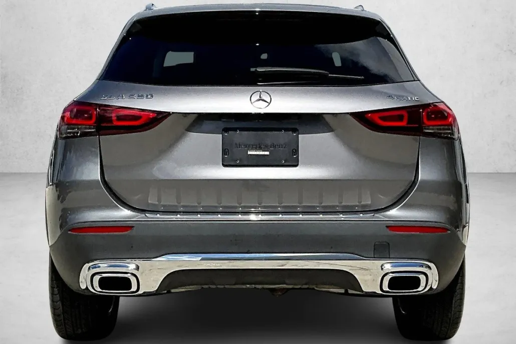 2023 Mercedes Benz GLA 250 4MATIC photo 1