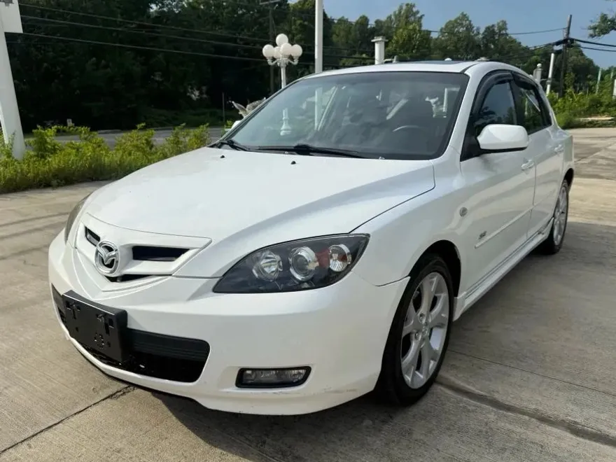 2009 Mazda Mazda3 s Grand Touring Hatchback photo 1