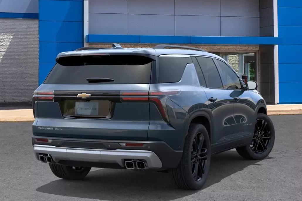 2026 Chevrolet Traverse photo 1
