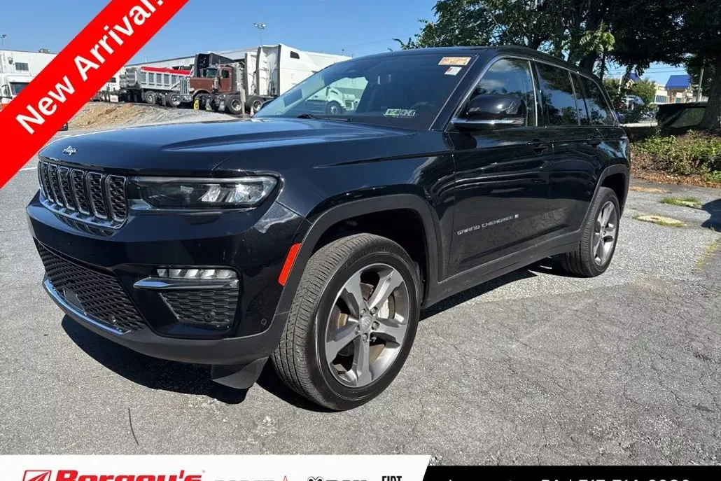 2023 Jeep Grand Cherokee Limited photo 1