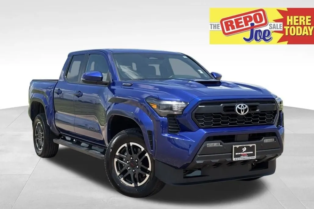 2024 Toyota Tacoma TRD Sport photo 1
