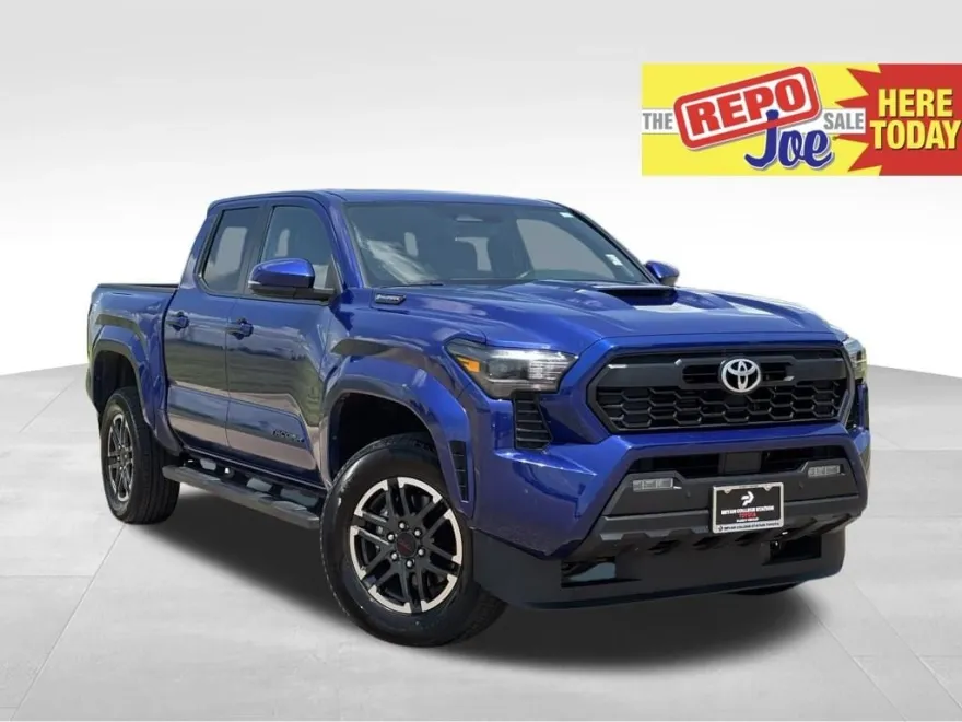 2024 Toyota Tacoma TRD Sport photo 1