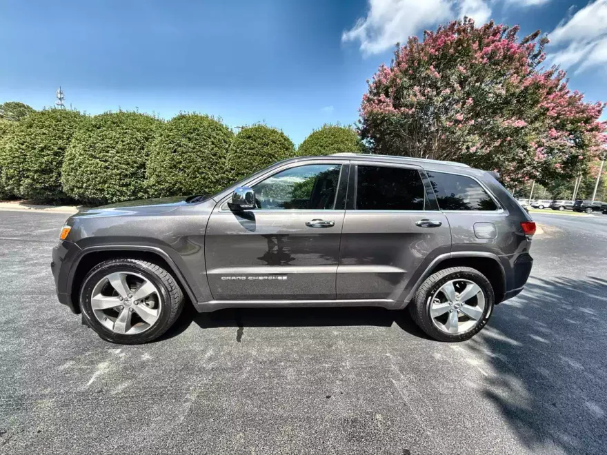 2015 Jeep Grand Cherokee Overland photo 1