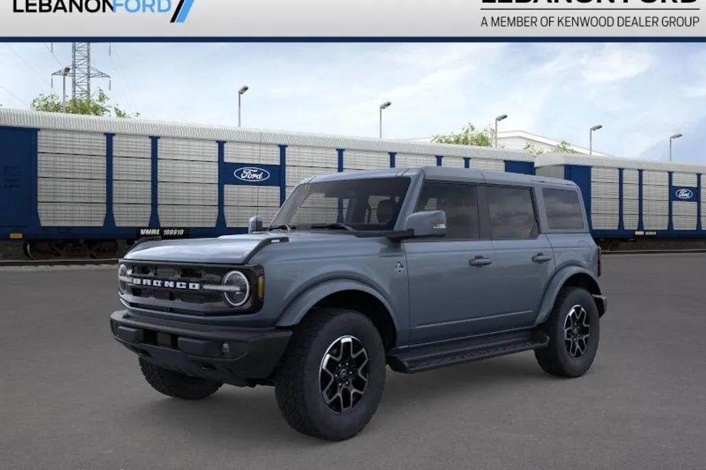 2025 Ford Bronco Outer Banks photo 1