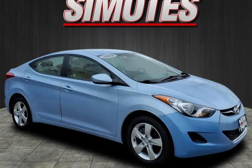 2011 Hyundai Elantra GLS photo 1