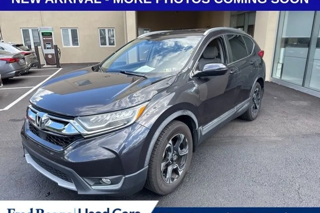 2018 Honda CR-V Touring photo 1