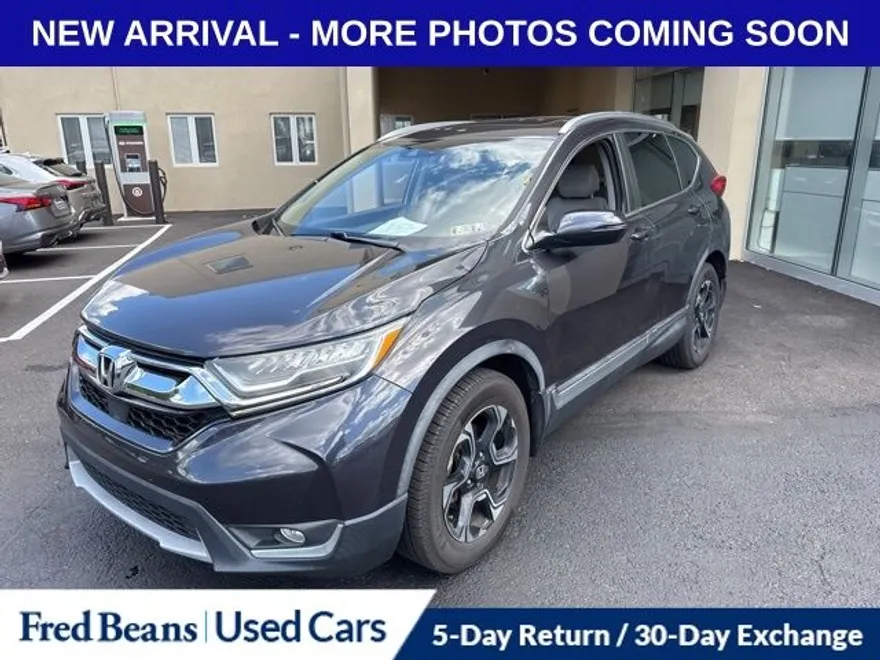 2018 Honda CR-V Touring photo 1