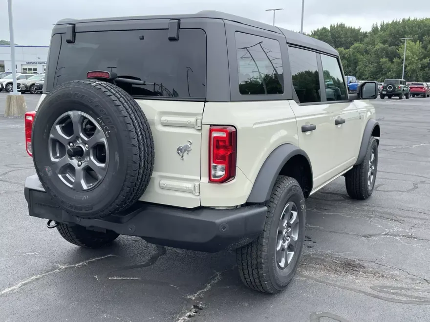 2025 Ford Bronco Big Bend photo 1
