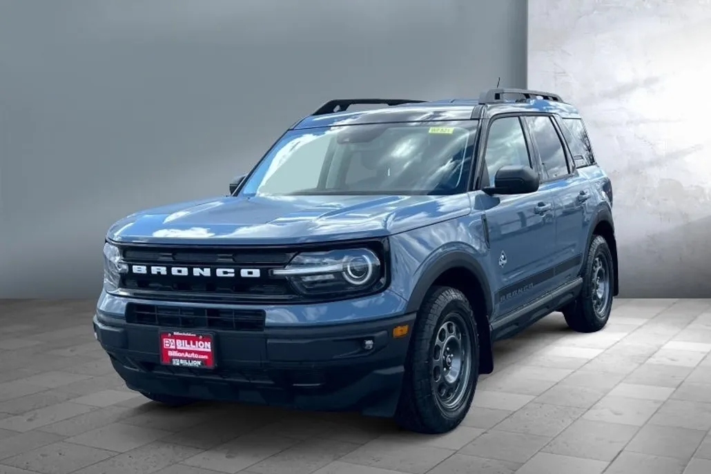 2024 Ford Bronco Sport Outer Banks photo 1