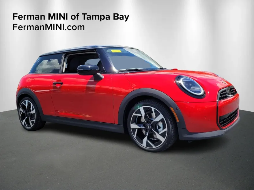2025 Mini Cooper 2 Door Hardtop Signature photo 1