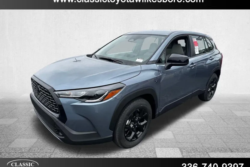 2025 Toyota Corolla Cross L photo 1