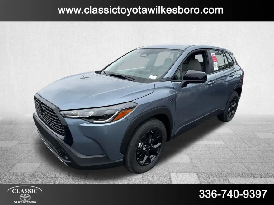 2025 Toyota Corolla Cross L photo 1