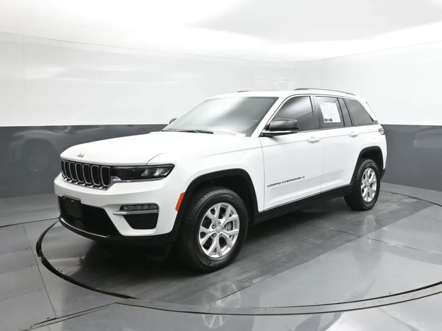 2023 Jeep Grand Cherokee Limited photo 1
