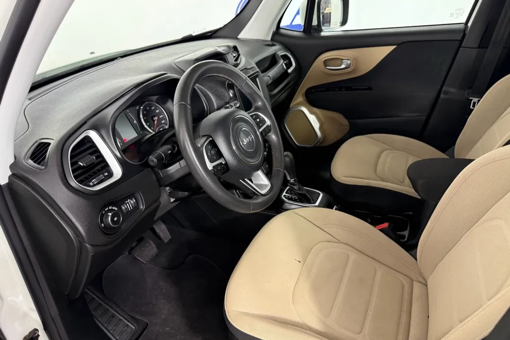 2020 Jeep Renegade Latitude photo 1