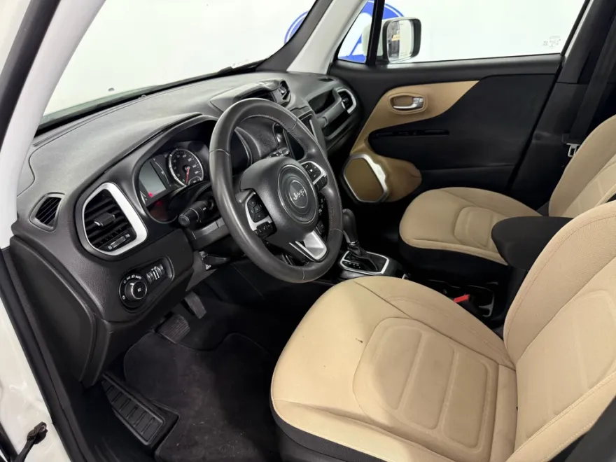 2020 Jeep Renegade Latitude photo 1