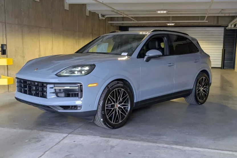 2026 Porsche Cayenne photo 1