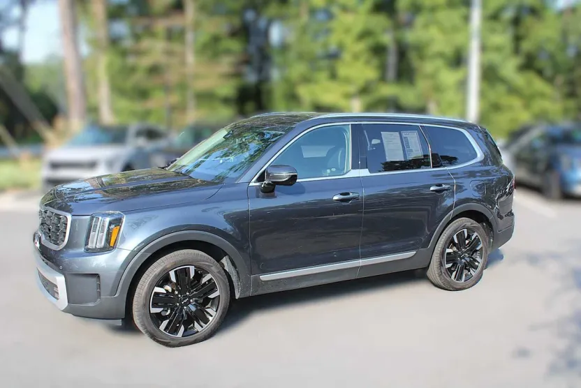 2024 Kia Telluride SX photo 1