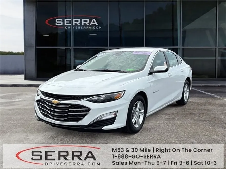 2022 Chevrolet Malibu LS photo 1