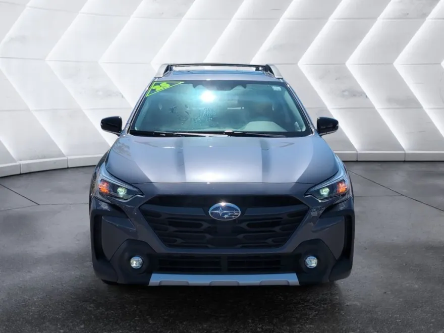 2025 Subaru Outback Limited XT photo 1