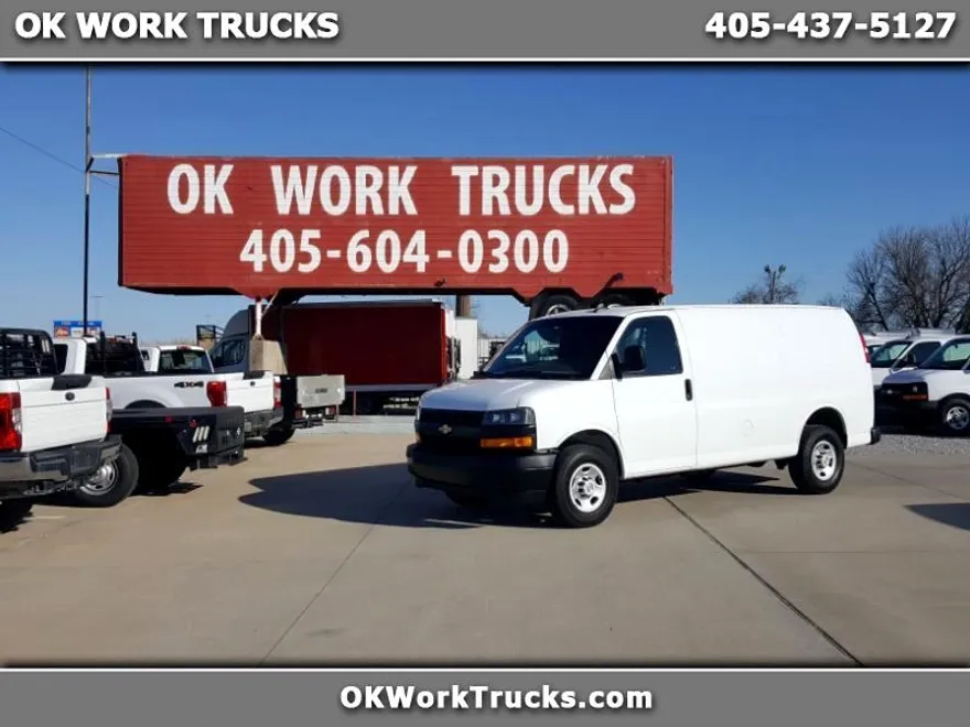 2022 Chevrolet Express 2500 Cargo photo 1
