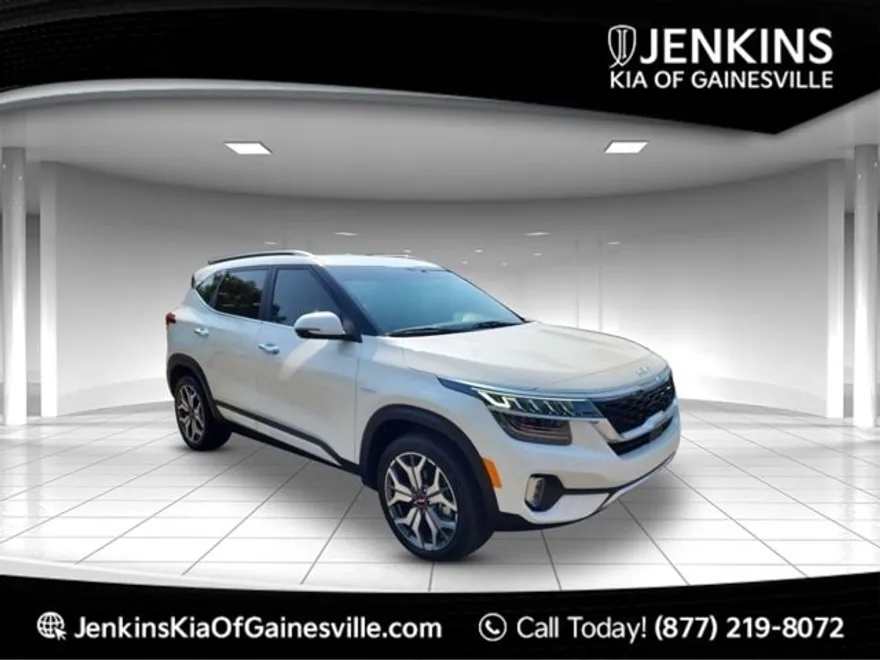 2023 Kia Seltos SX photo 1