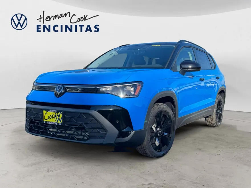 2025 Volkswagen Taos SE photo 1