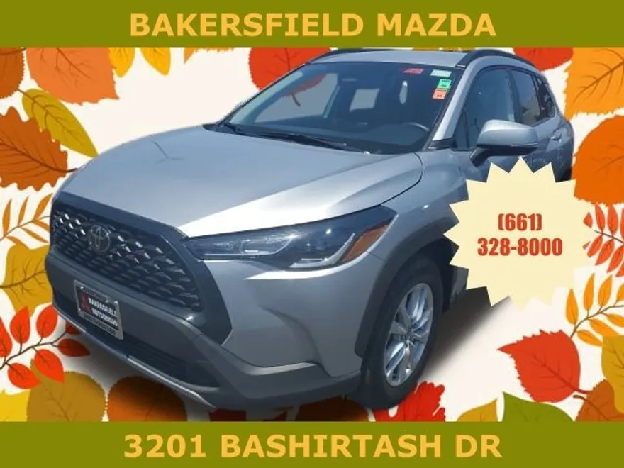 2024 Toyota Corolla Cross LE photo 1