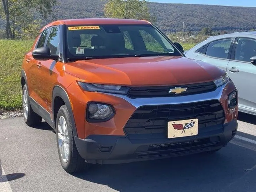 2022 Chevrolet Trailblazer LS photo 1