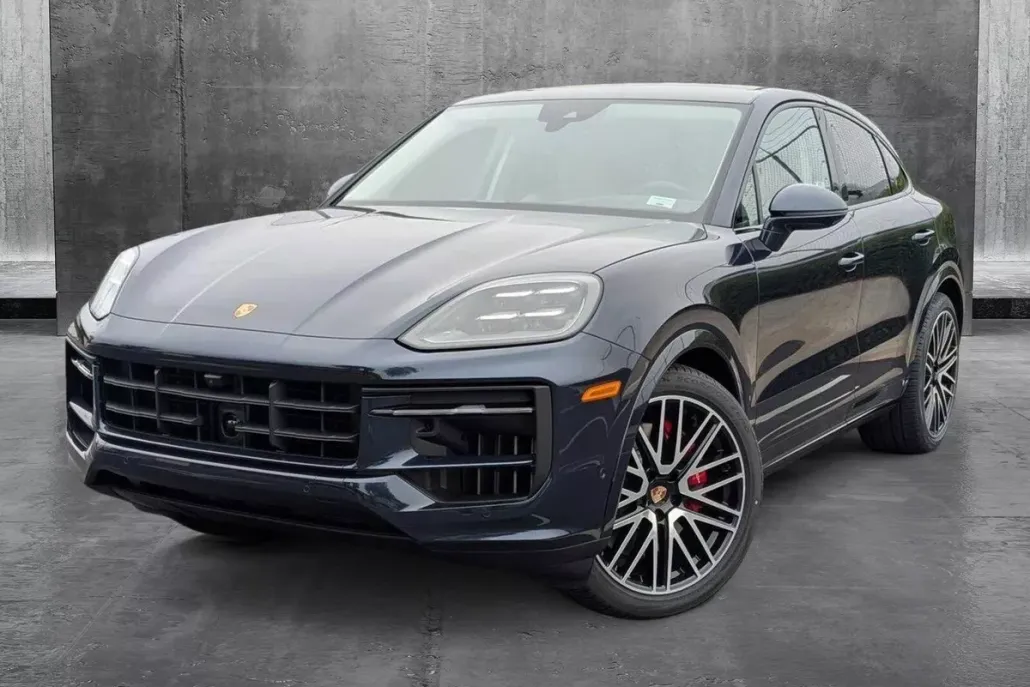 2025 Porsche Cayenne Coupe S photo 1