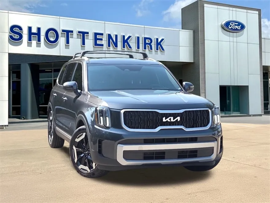 2023 Kia Telluride EX photo 1
