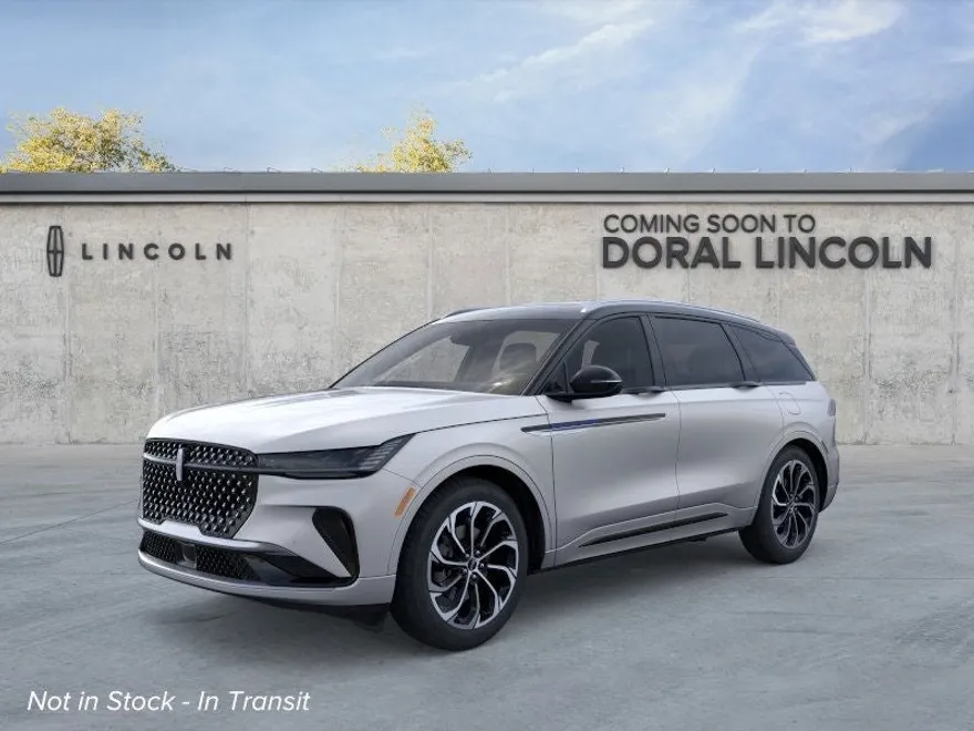 2025 Lincoln Nautilus Reserve photo 1