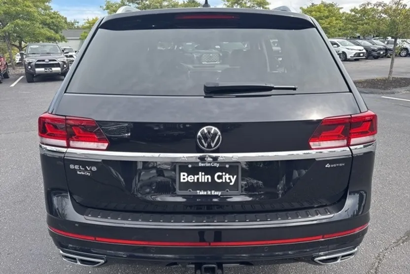 2023 Volkswagen Atlas V6 SEL Premium R-Line photo 1