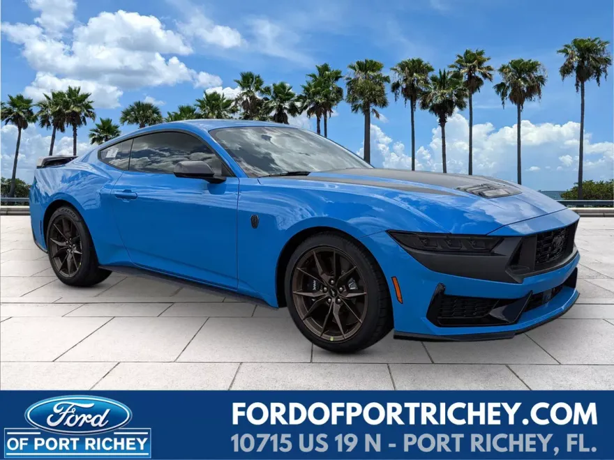 2025 Ford Mustang Dark Horse photo 1