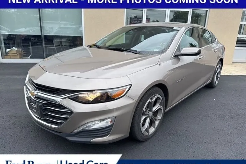 2023 Chevrolet Malibu 1LT photo 1
